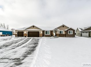 93 N Stocktrail Dr, Idaho Falls, ID 83402