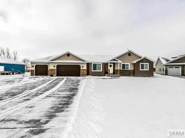 93 N Stocktrail Dr, Idaho Falls, ID 83402
