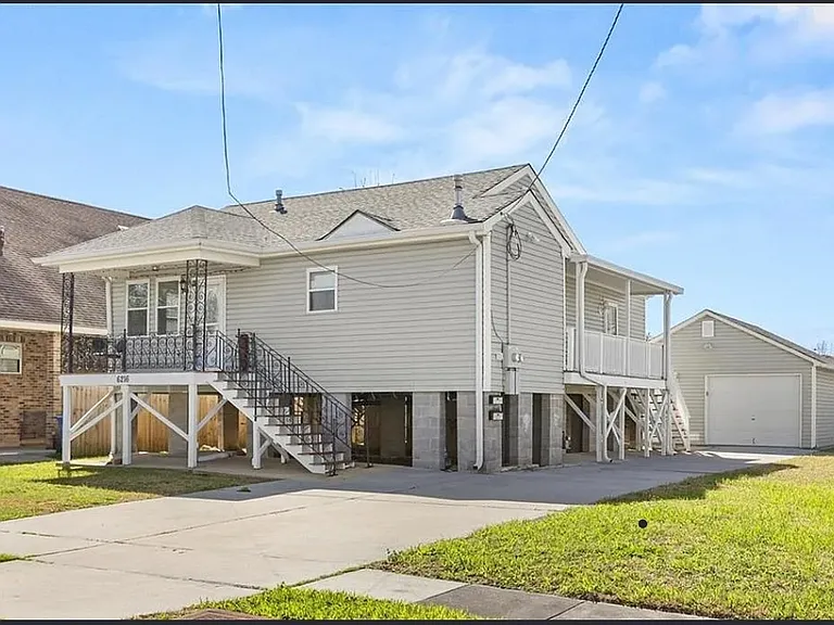 6216 Cameron Blvd #B — Photo 1