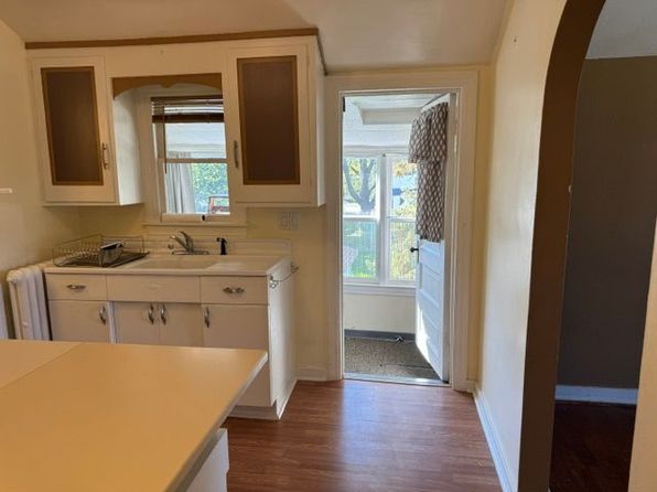 38 Pine St #40