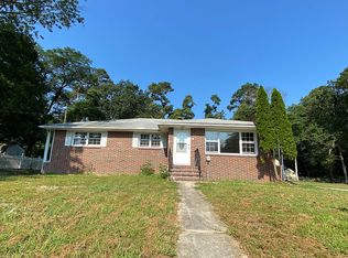 30 Trenton Ave, Clementon, NJ 08021