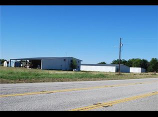 6444 E Lone Oak Rd, Valley View, TX 76272