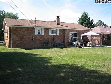 3rd image of 6249 Yorktown Dr
