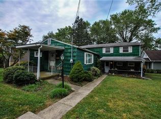 2415 Hemlock St, Natrona Heights, PA 15065