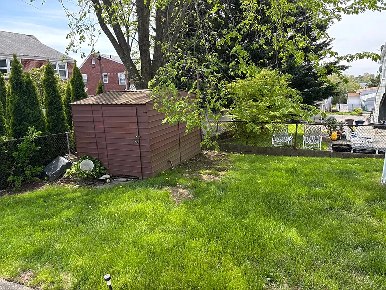38 1st St #2 — Photo 8