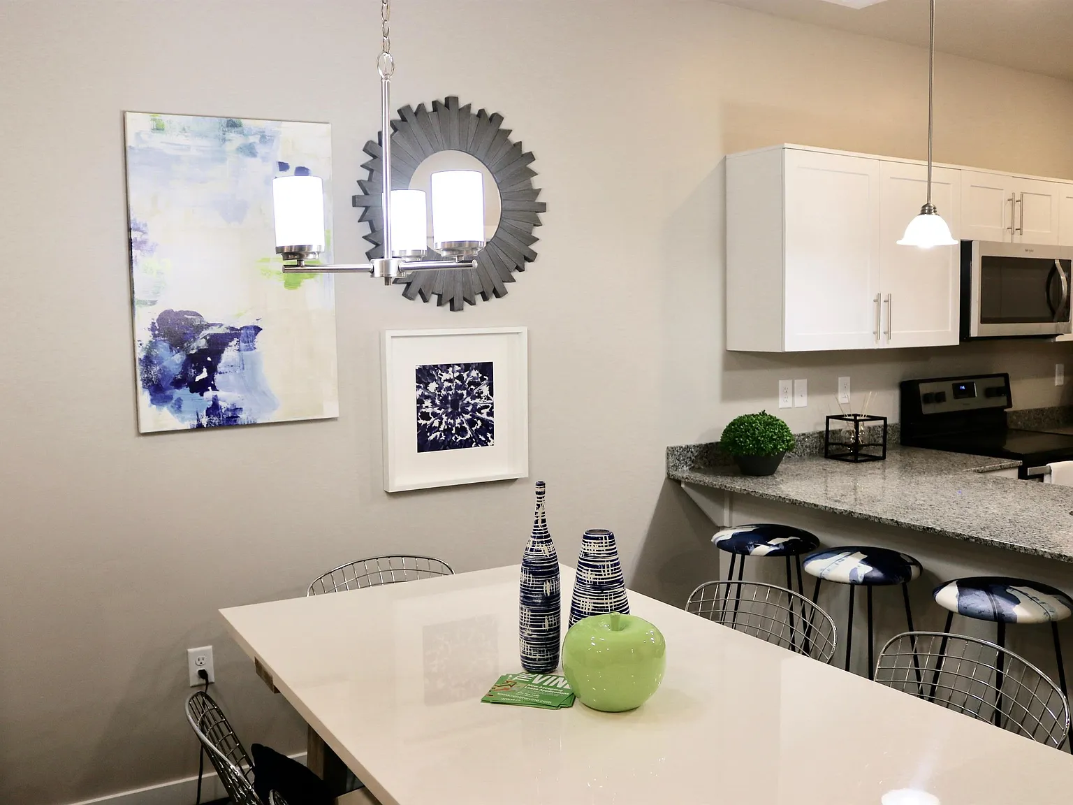 Vine Bldg 15: Unit 208 Type 2: Standard - 208 — Photo 1