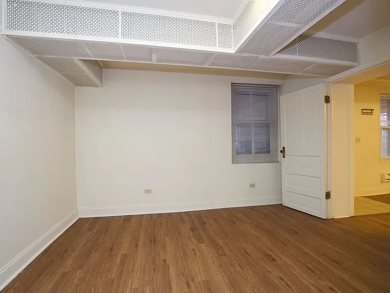 626 W Wellington Ave #RG — Photo 15
