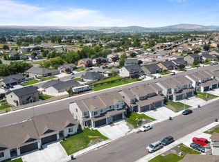 5426 Remington Dr, Pasco, WA 99301