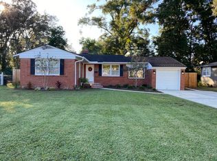 5228 Emory Cir, Jacksonville, FL 32207