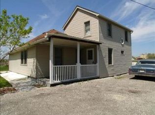 1137 Maple St, Aurora, IL 60506