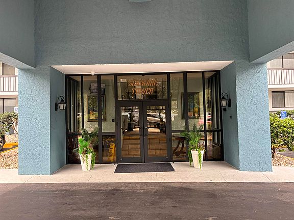 4th image of 311 69th Ave. N #106