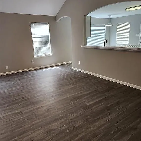 19436 Tahoka Springs Dr — Photo 2