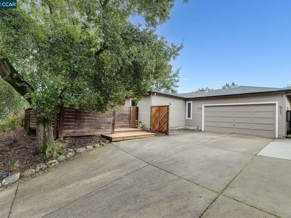923 Janet Ln, Lafayette, CA 94549