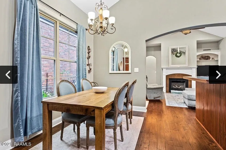 2 bed, 1211 sqft, $1,600 — Photo 2