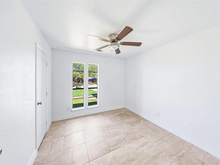 19519 Mallard Lake Ln — Photo 10