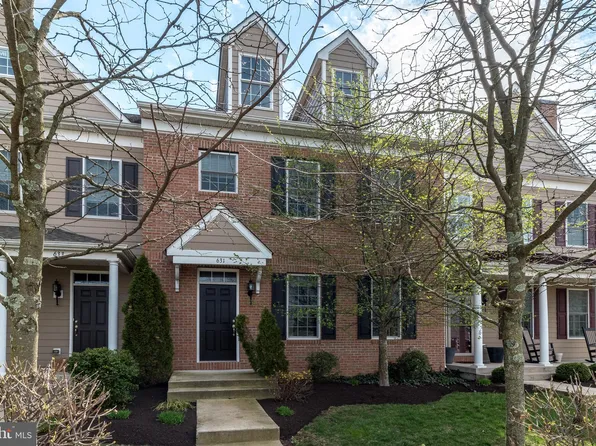631 N Main St, Doylestown, PA 18901