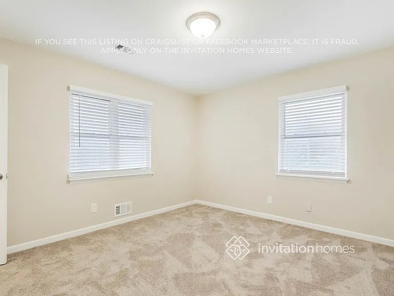 2365 Shamrock Dr — Photo 13