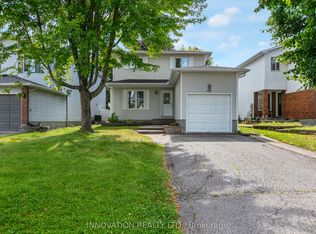 704 Levac Dr, Ottawa, ON K4A2R1