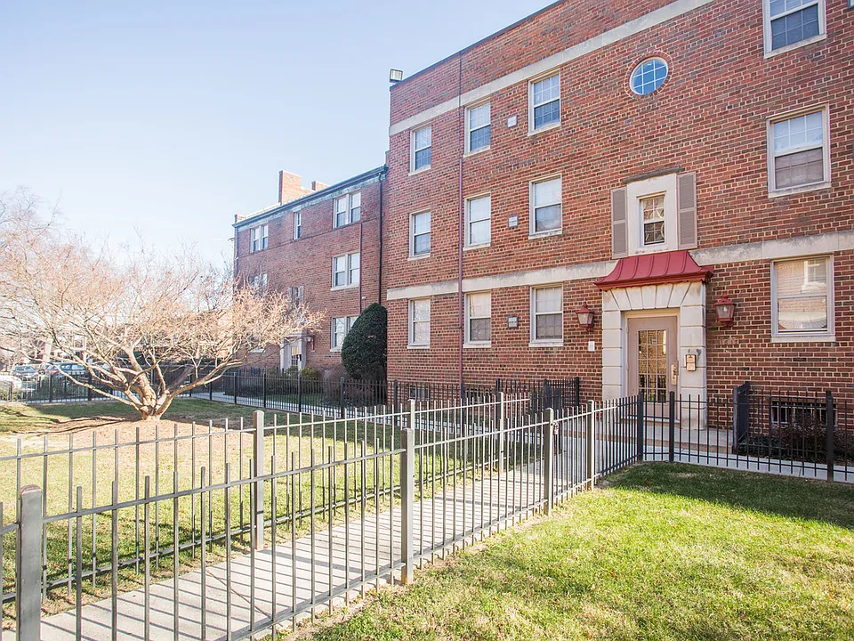 linwood-apartments-washington-dc-building-photo (4)_03042018
