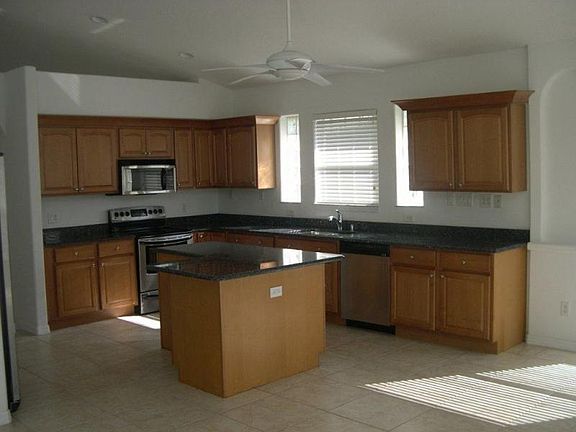5th image of 10393 Hart Branch Cir
