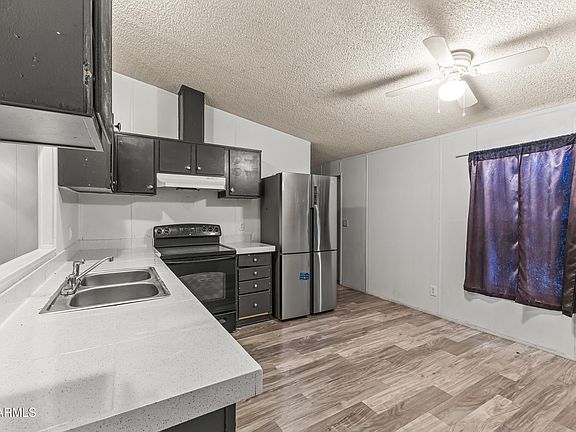 4th image of 19122 W SUSAN Avenue