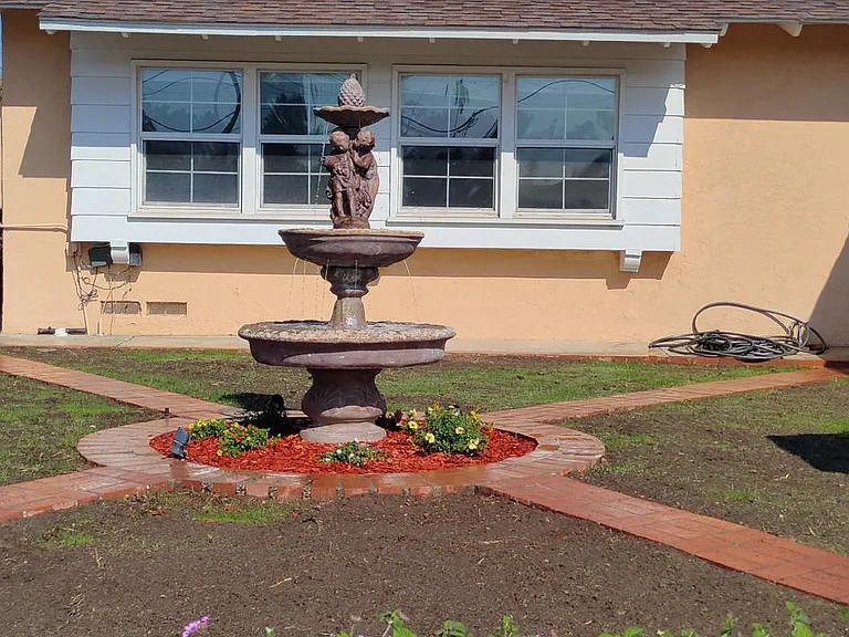 8622 Somerset Ave — Photo 3