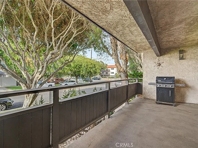 214 Topaz St — Photo 12