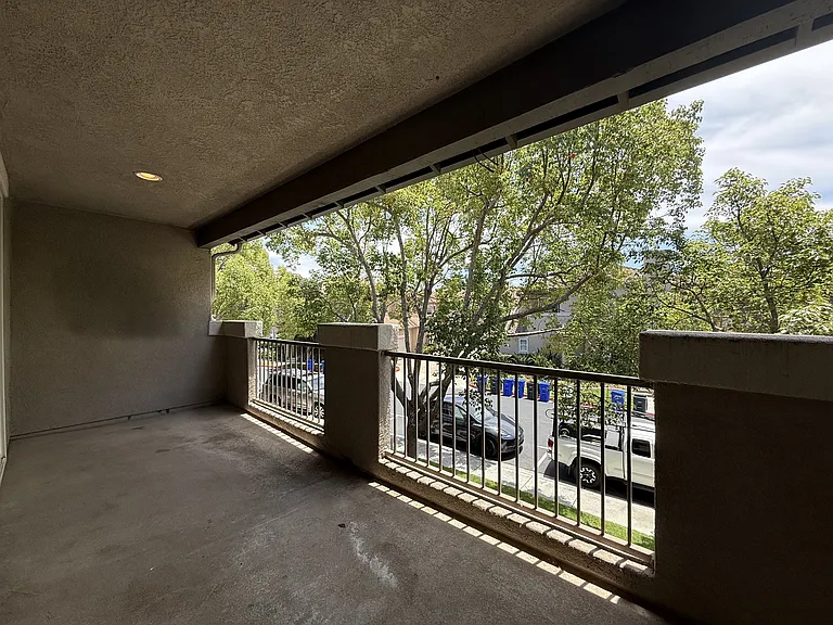 6331 Citracado Cir — Photo 24