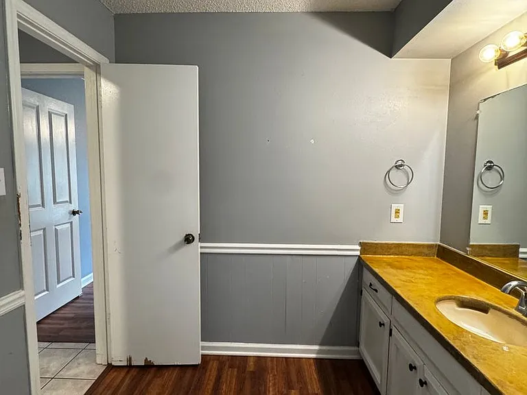 1729 Tallwood Dr — Photo 24