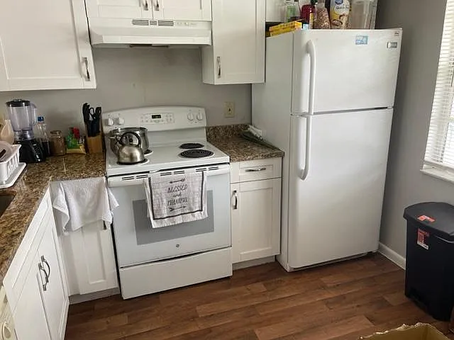 2 bed, 879 sqft, $1,550 — Photo 1