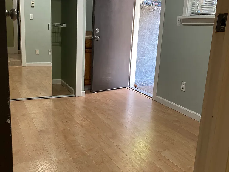 2028 14th Ave W #D — Photo 14