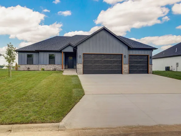 1453 N Collins Drive, Republic, MO 65738