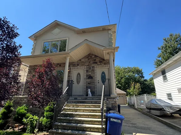 16 Allen Pl, Staten Island, NY