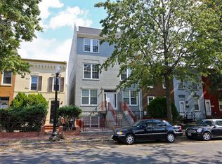 1010 3rd St SE #AMKHEYYCV, Washington, DC 20003