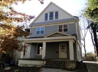47 E 32nd St, Kansas City, MO 64111