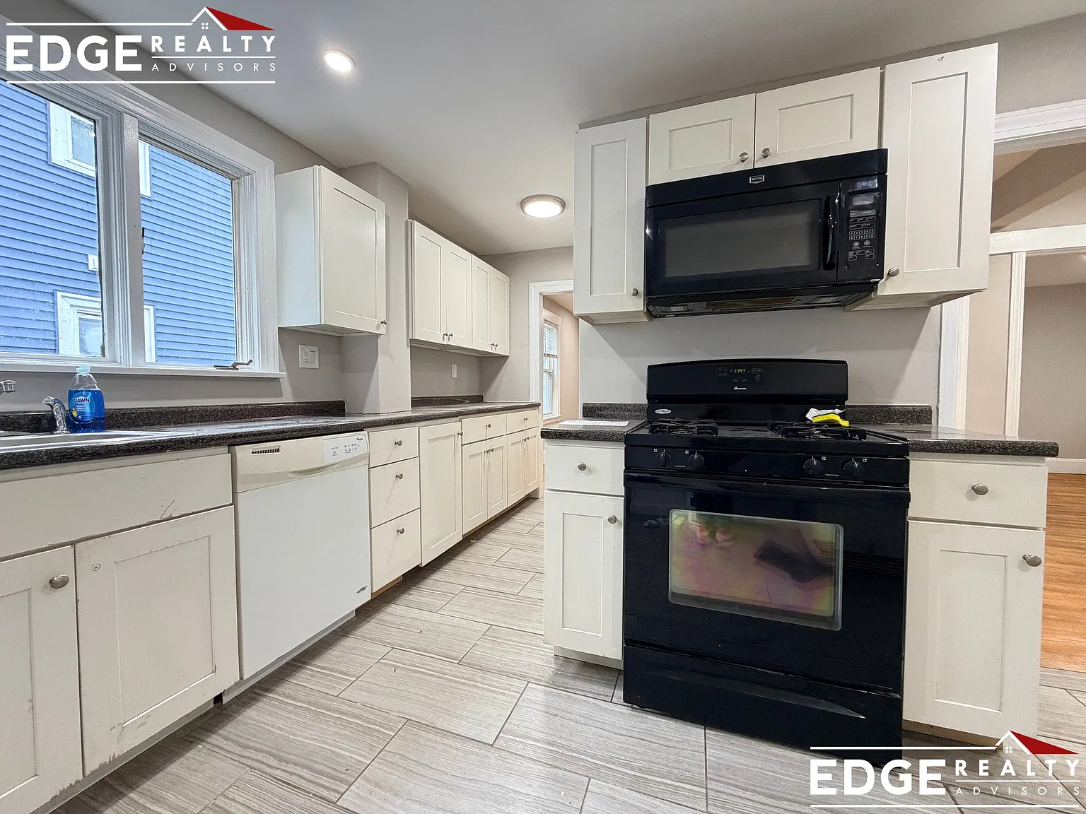 3 bed, 1.0 bath, $2,600 — Photo 1