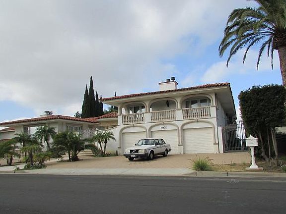 3rd image of 10871 Skyline Dr