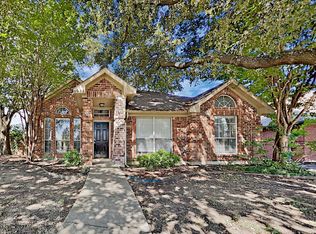 6913 Tremont Ln, Rowlett, TX 75089