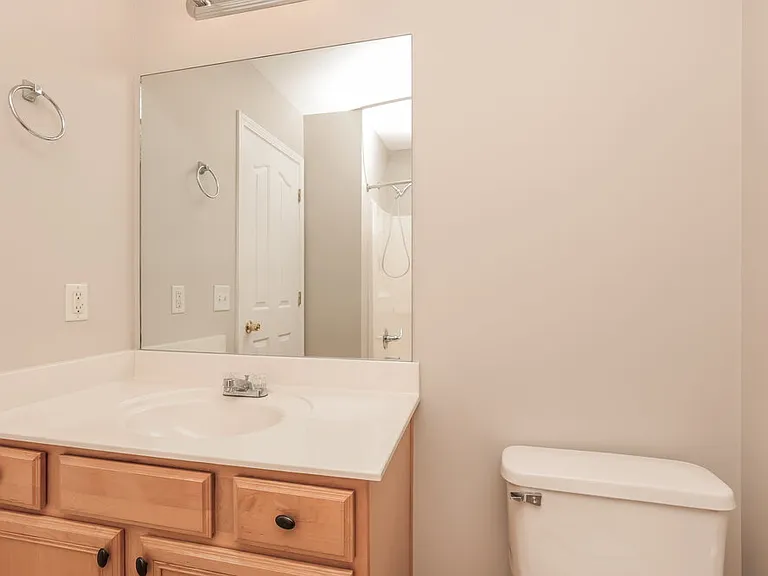 852 Dover Glen Dr — Photo 15