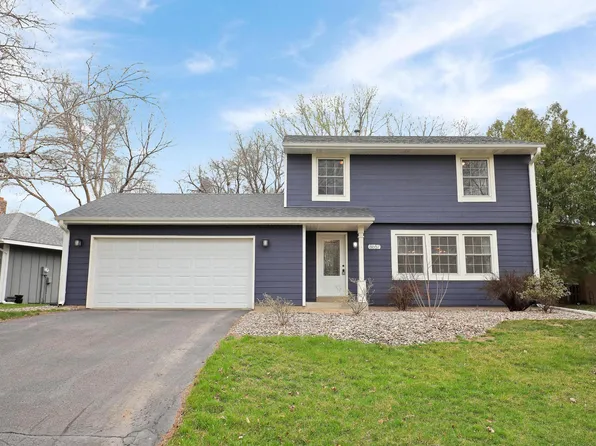 8657 Ridgewind Rd, Eden Prairie, MN 55344