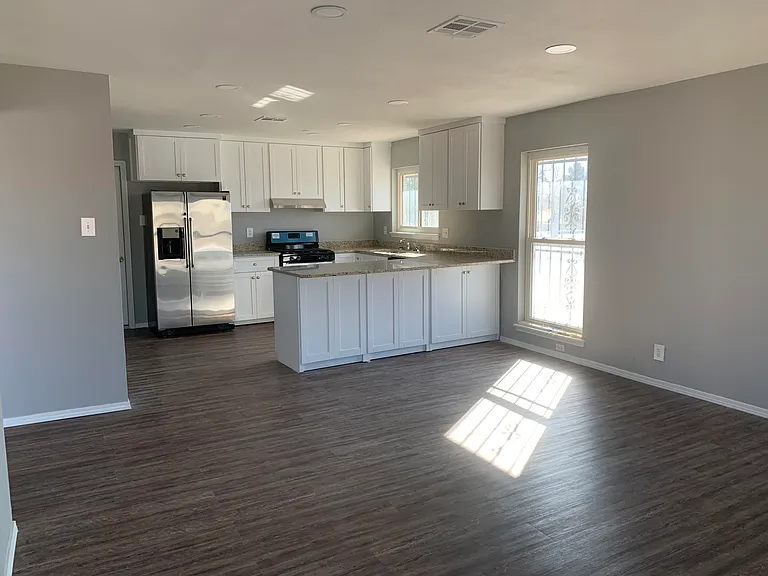 3000 Wedgewood Dr — Photo 6