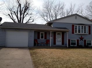 1436 N Wood St, Griffith, IN 46319