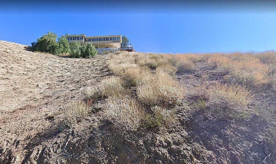 1st image of 17555 Sunnyslope Ave