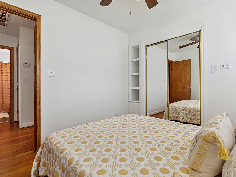 1104 Dickson Ave — Photo 9
