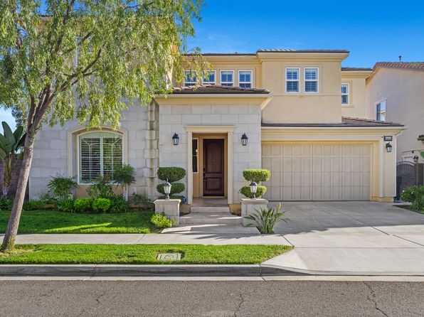 2854 Alamitos Rd