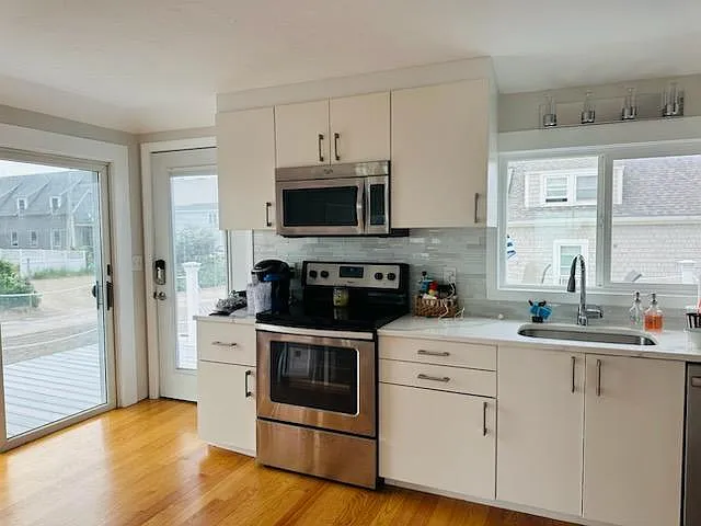 25 Webster St — Photo 12