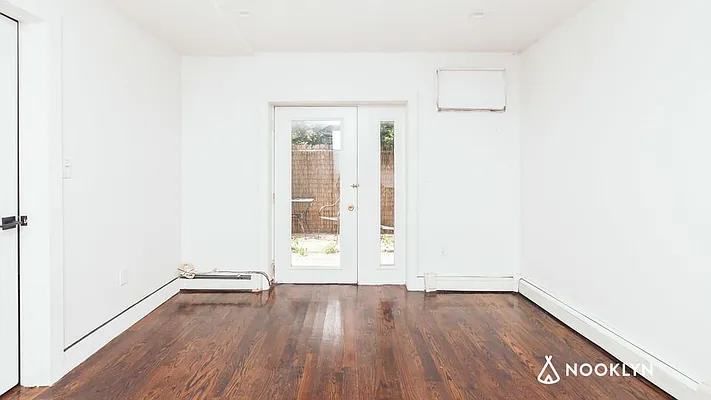 Rented by Nooklyn NYC LLC | media 7