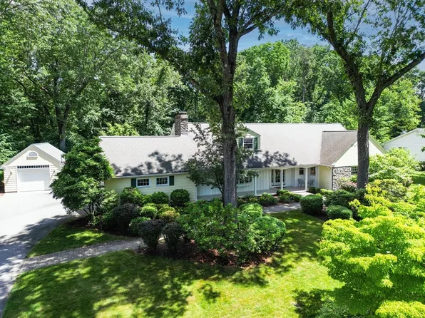 146 Silver Birch Rd, Longmeadow, MA 01106