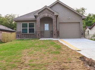 3015 Chestnut Ave, Fort Worth, TX 76106