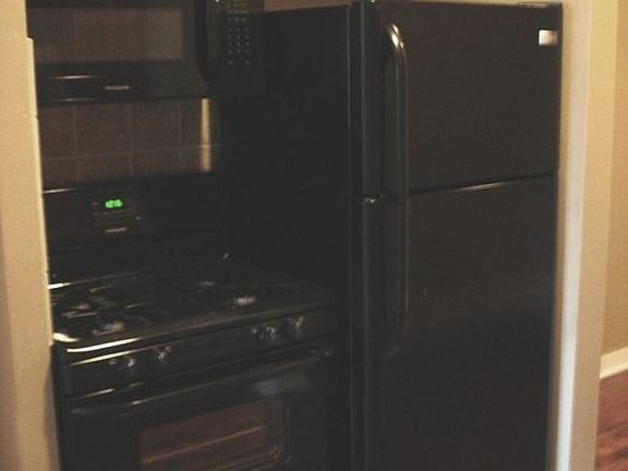 5th image of 5917 1/2 6th Ave #4